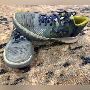 Nike Kyrie Flytrap V Men’s size 9